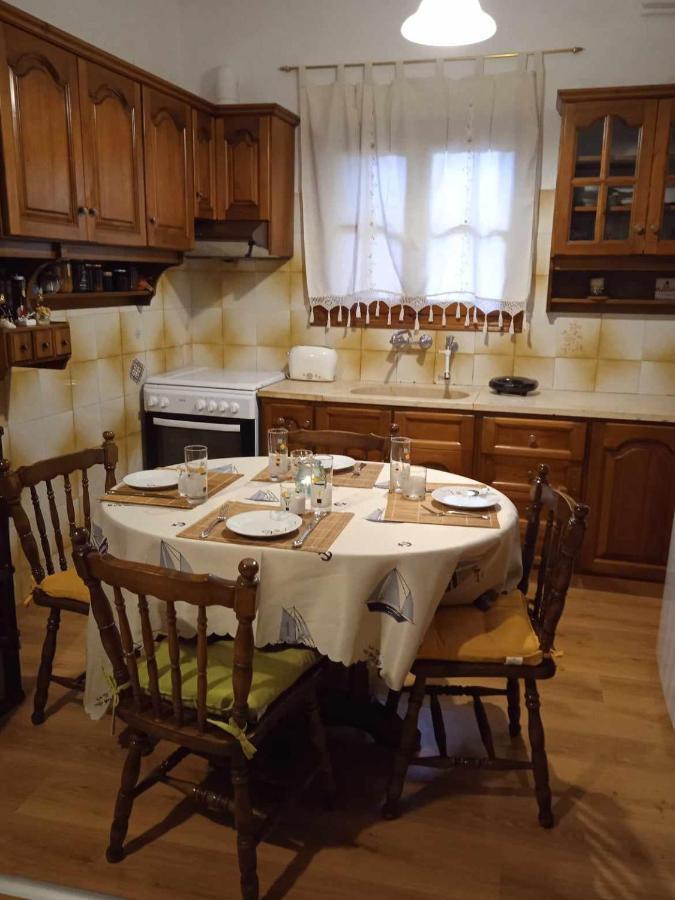 Margaritas Cottage ナフプリオ エクステリア 写真